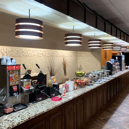 Best Western Crossroads Of The Bluffs Council Bluffs Exteriér fotografie