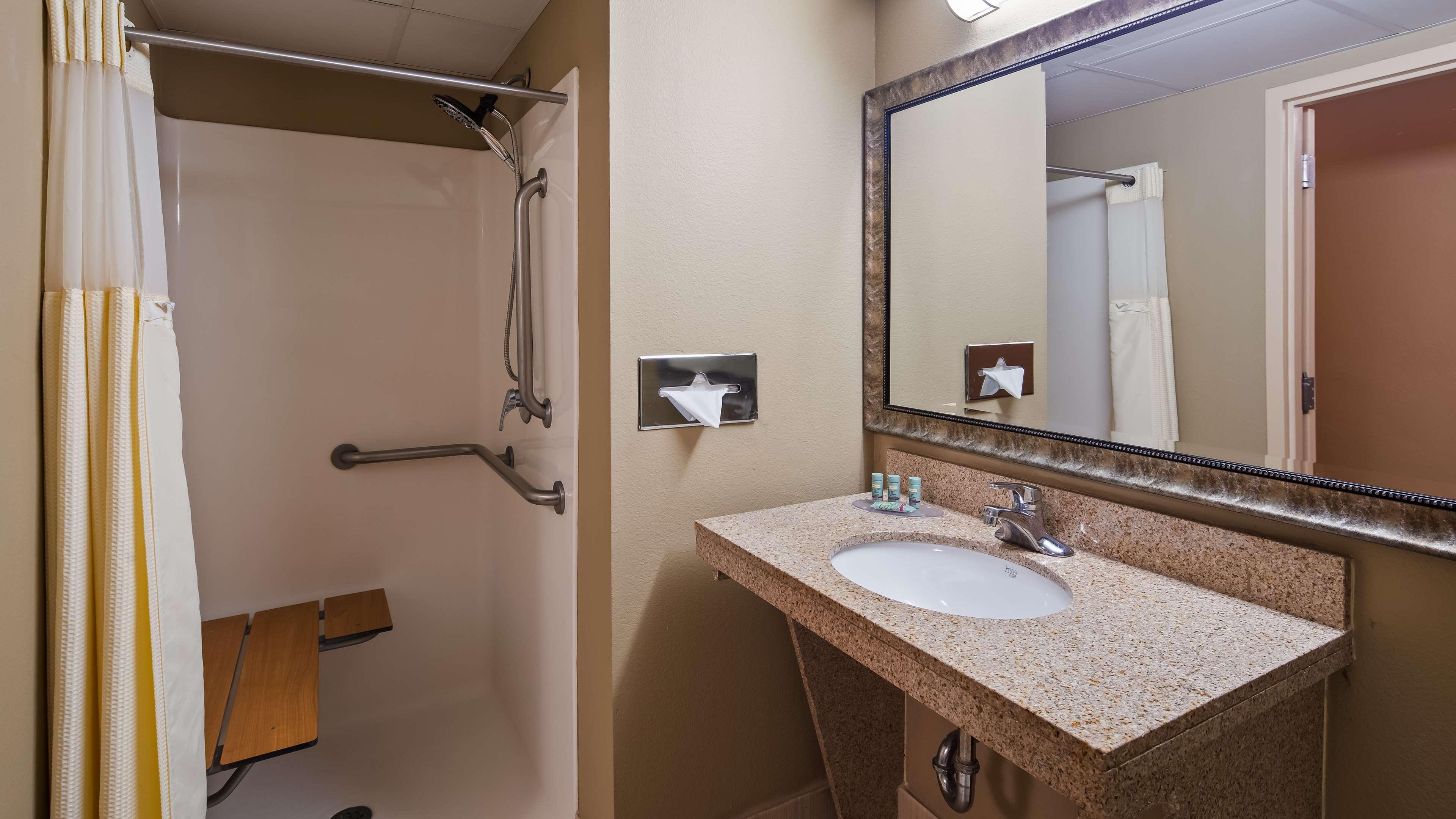Best Western Crossroads Of The Bluffs Council Bluffs Exteriér fotografie