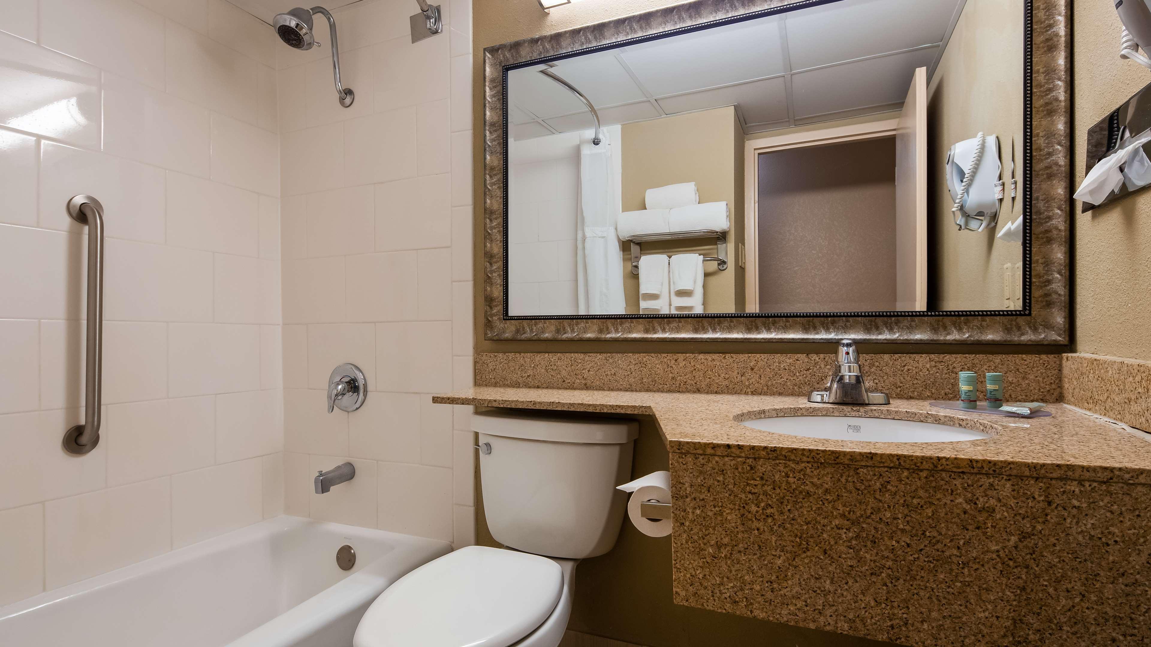 Best Western Crossroads Of The Bluffs Council Bluffs Exteriér fotografie