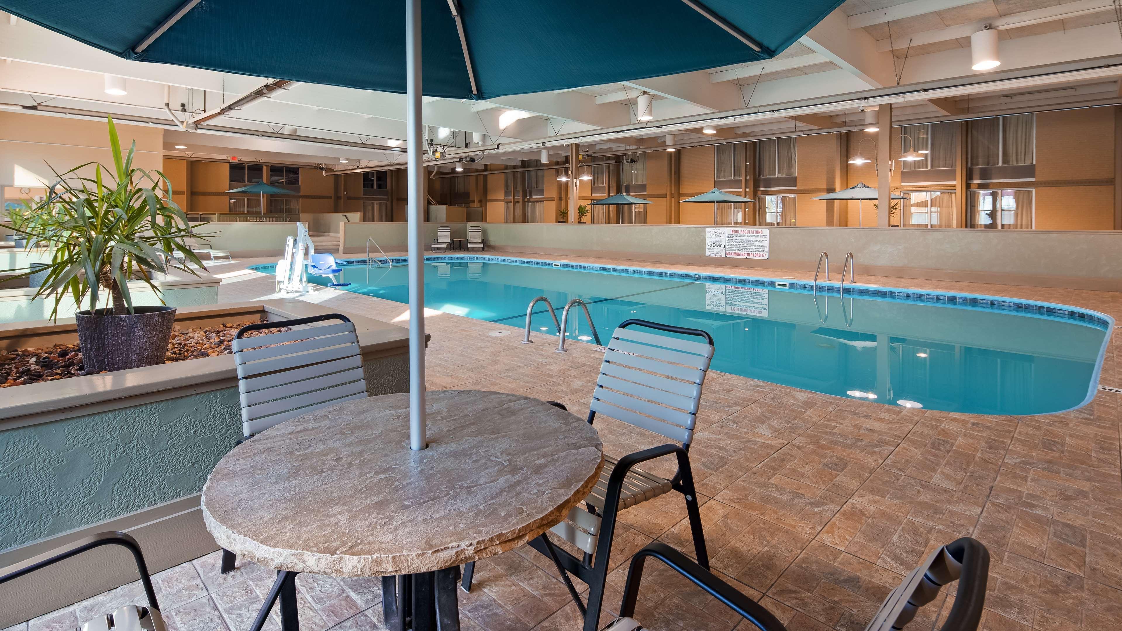 Best Western Crossroads Of The Bluffs Council Bluffs Exteriér fotografie